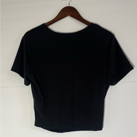Nike Dri-FIT One Luxe Twist Cropped Short-Sleeve Top Size Large - Picture 5 of 6